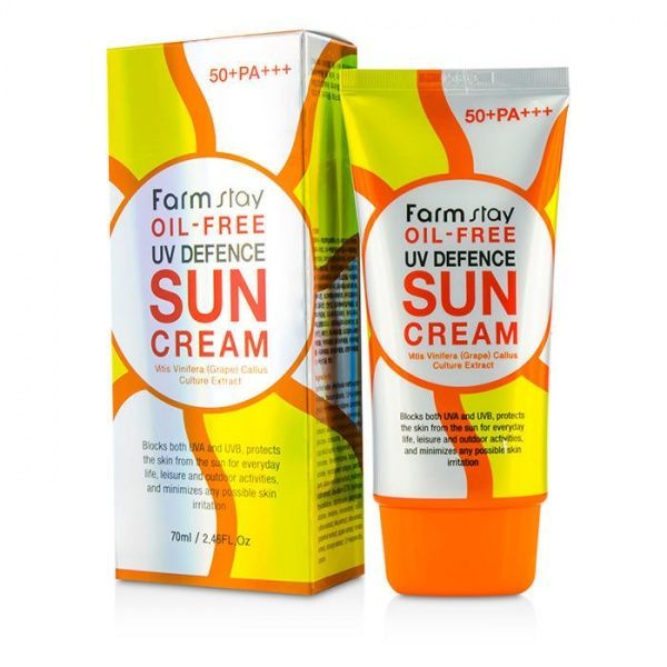 Солнцезащитный крем с высоким фактором защиты Farm Stay Oil-Free UV Defence Sun Cream SPF 50+/PA +++